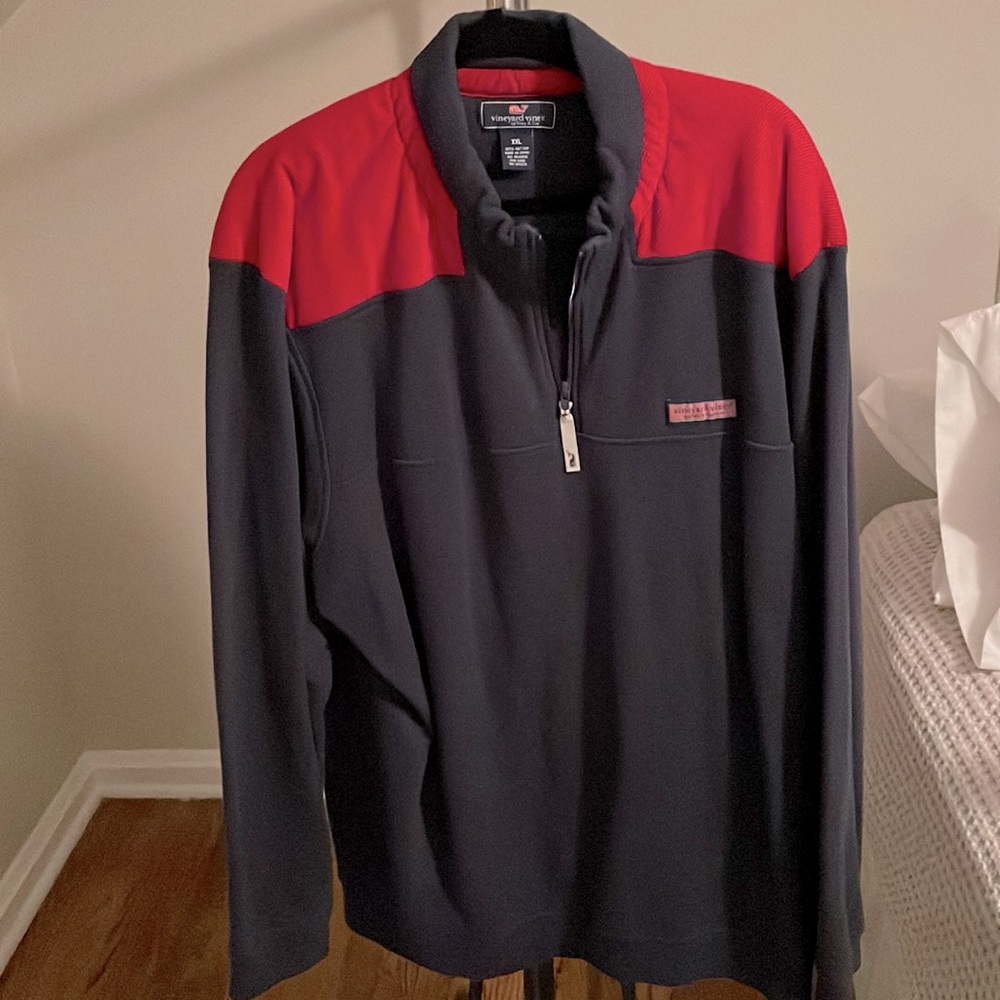 Vineyard Vines - XXL - Quarter Zip with Corduroy shoulders